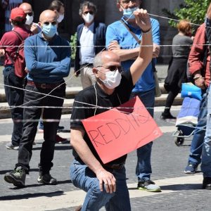 Rete-dei-numeri-pari-democrazia-in-comune-24-light